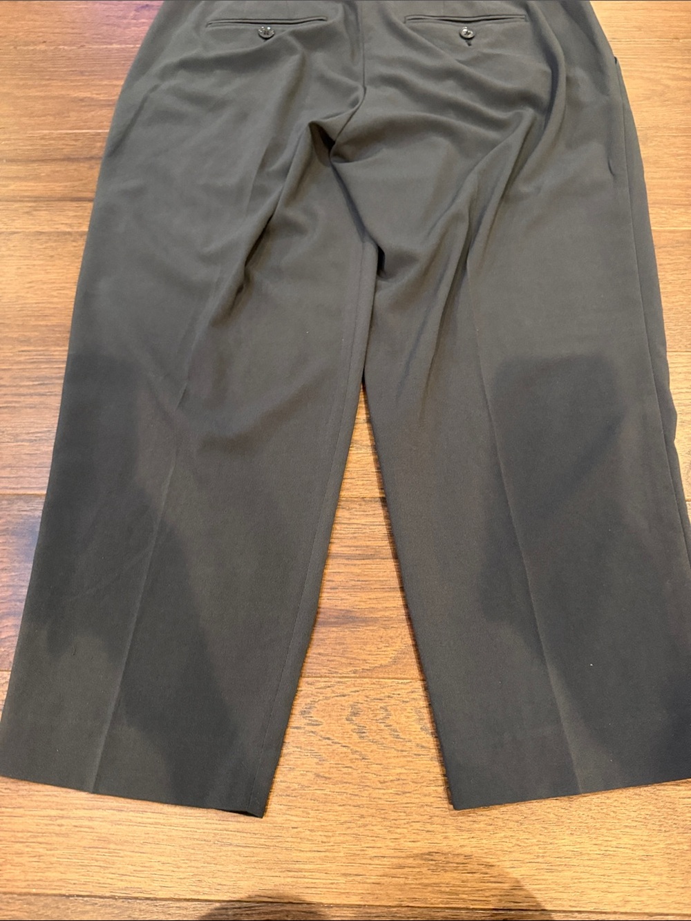 Express Women’s Dark Charcoal Pleated Cropped Dress Pants Size 10 - C64-009 - Picture 8 of 8